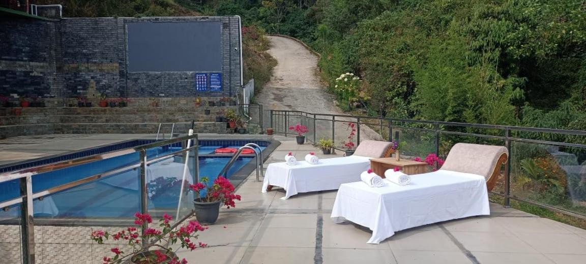 Grand Valley Resort Anachal Ngoại thất bức ảnh